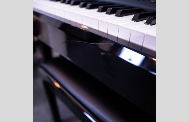 Used Yamaha CLP265GP Polished Ebony Digital Piano Complete Package (SN:ECOH01033) - Image 12